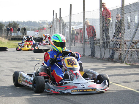 Verdens mindste F1, Tysk KZ2 på pit lane i Thy.